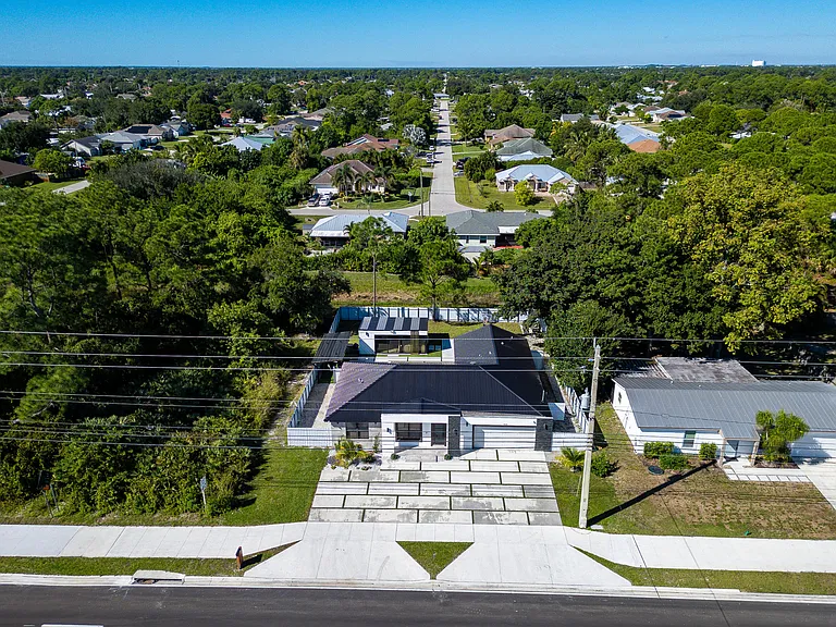 3450 SW Port Saint Lucie Blvd — Photo 4