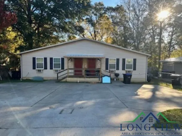 410 Rockwood Ln, Longview, TX 75604