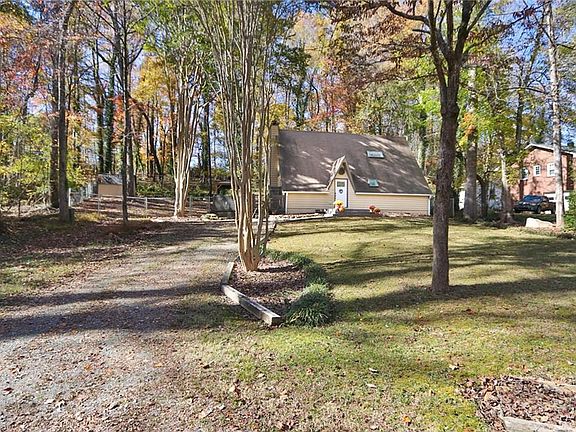 3rd image of 4860 Hauser Dr