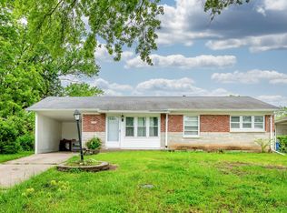 4469 Mohegan Dr, Saint Louis, MO 63123