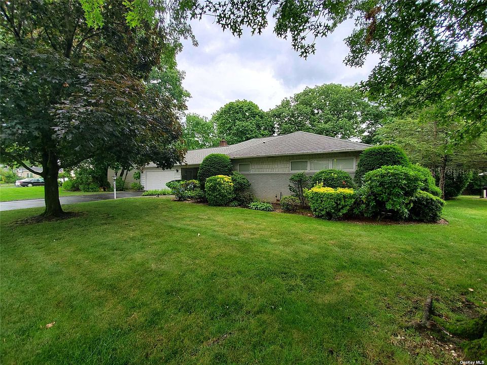 1st image of 44 Westwood Cir