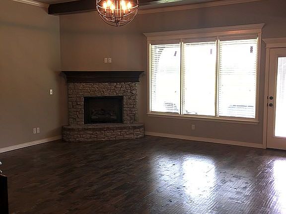 4th image of 7810 N 144th Ave E