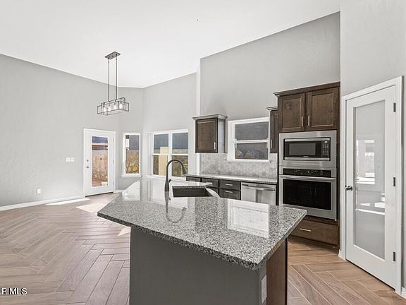 2nd image of 936 Keenland Ave