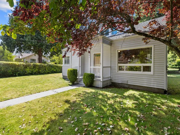 15701 Stone Ave N, Shoreline, WA 98133