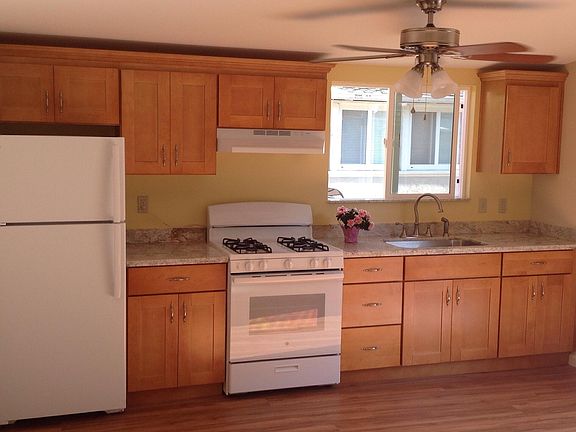 2nd image of 989 Patricia Way