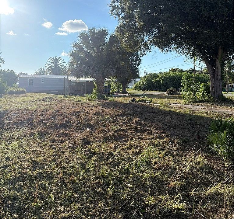 1st image of 15555 Mango Dr