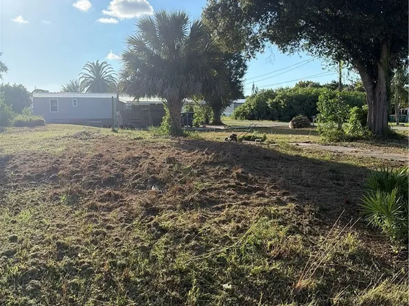 15555 Mango Dr, Punta Gorda, FL 33955
