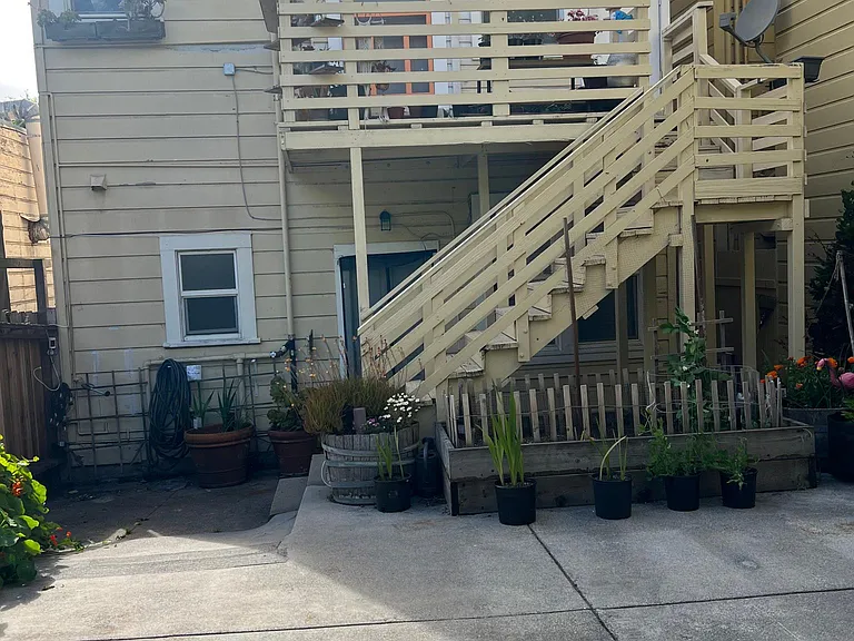 3509 Mission St #A — Photo 11