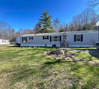 90 Spruce Drive, Farmington, NH, 03835