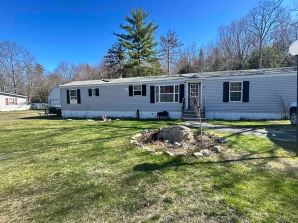 90 Spruce Drive, Farmington, NH 03835