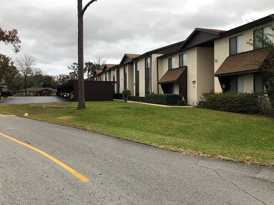 1st image of 550 Fairways Dr #B