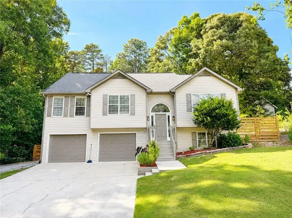 3980 Piper Glen Dr, Buford, GA 30519