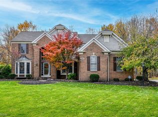 3163 Darien Ln, Twinsburg, OH 44087