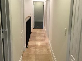 2566 Trapp Ave #2566, Miami, FL 33133