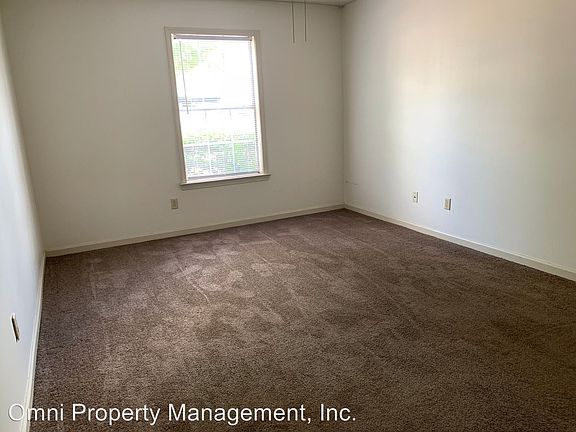 3rd image of 3605 Mynders Ave APT 104