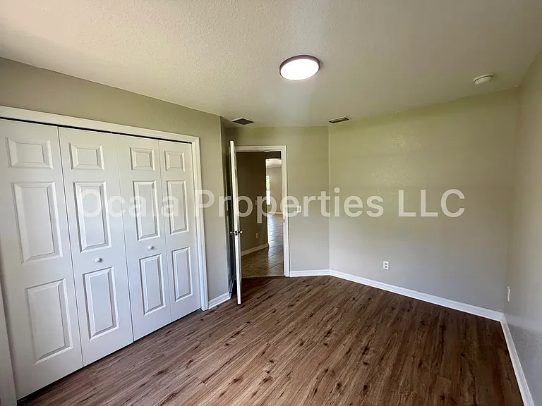 1 Olive Ln — Photo 18