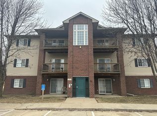 1255 SE 6th St APT 102, Grimes, IA 50111