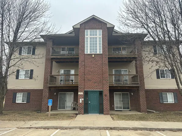 1255 SE 6th St APT 102, Grimes, IA 50111