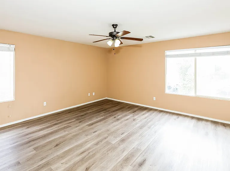 5136 Marsh Butte St — Photo 8