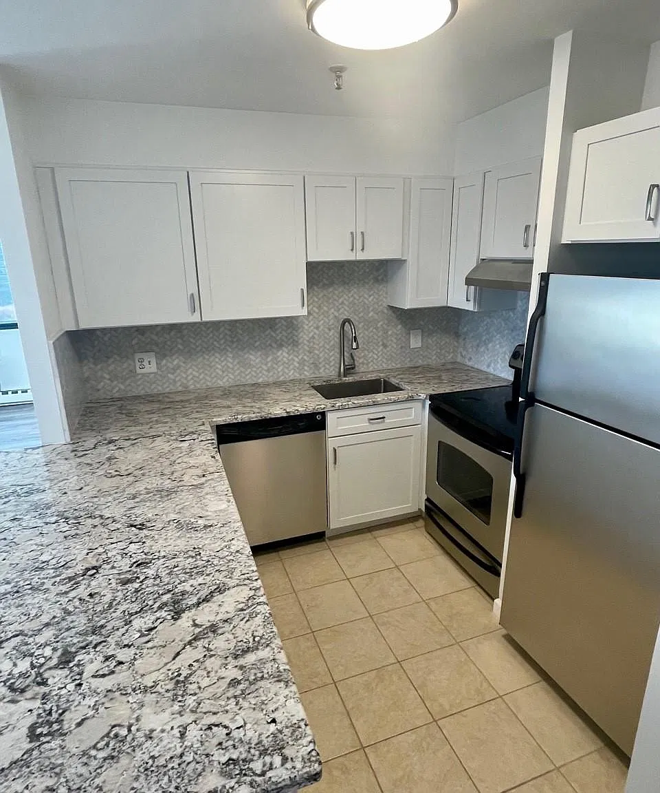 1 bed, 788 sqft, $2,200 — Photo 2