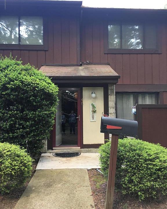1st image of 46 Pierpont Pl