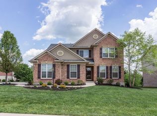 3068 Fiddlers Ridge Dr, Cincinnati, OH 45248