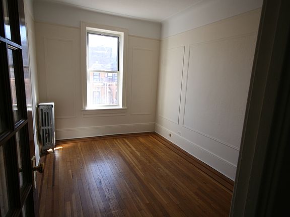 2nd image of 2276 41st St APT 4C