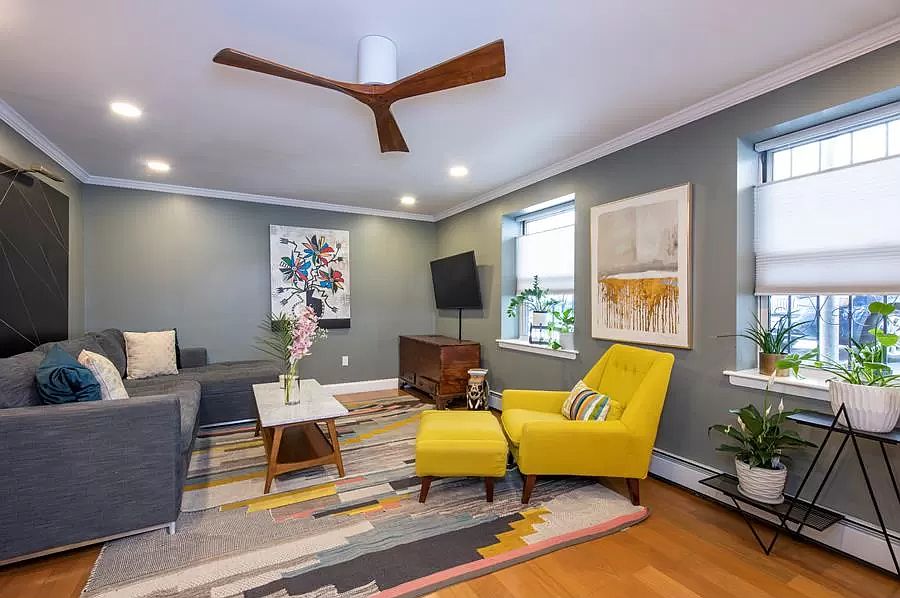 1st image of 300 W 138th St #300B