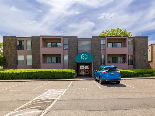 44 Shrewsbury Green Dr Unit A, Shrewsbury, MA 01545