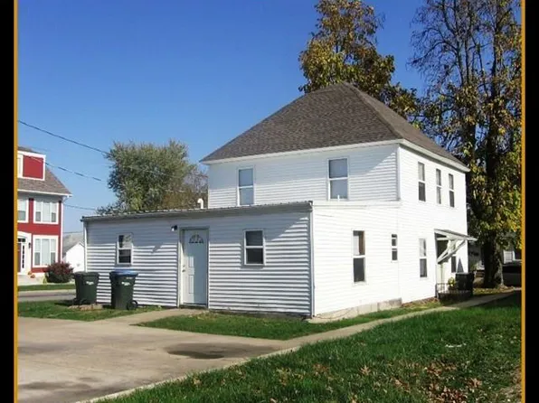 702 S 6th St, Kirksville, MO 63501