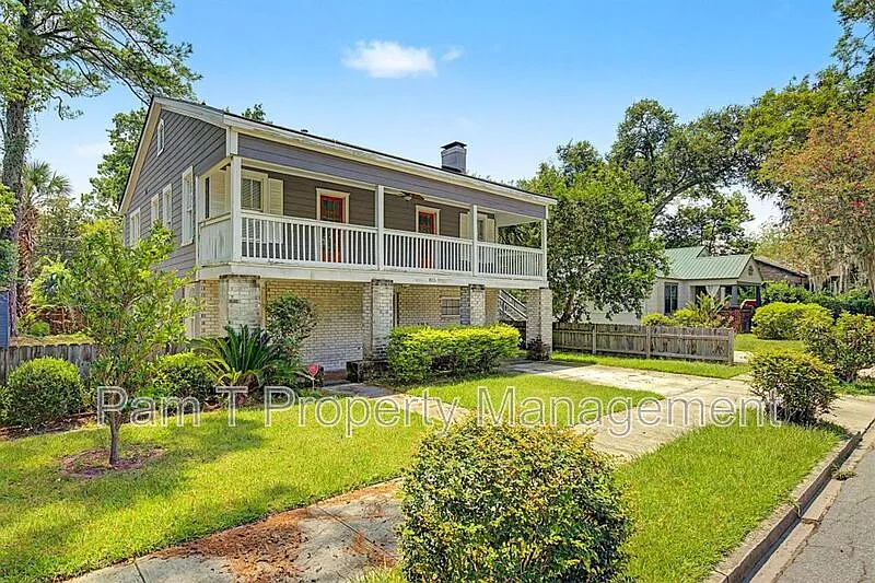 2 bed, 1.0 bath, 1050 sqft, $1,550 — Photo 2