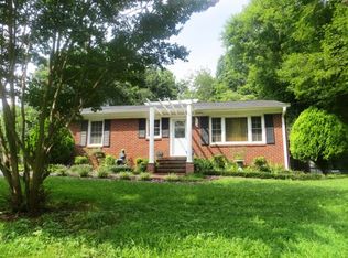 664 Dallas Spencer Mountain Rd, Dallas, NC 28034