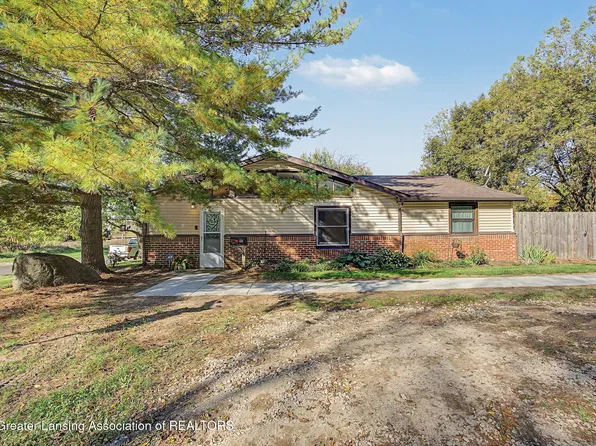 518 Mill St, Williamston, MI 48895