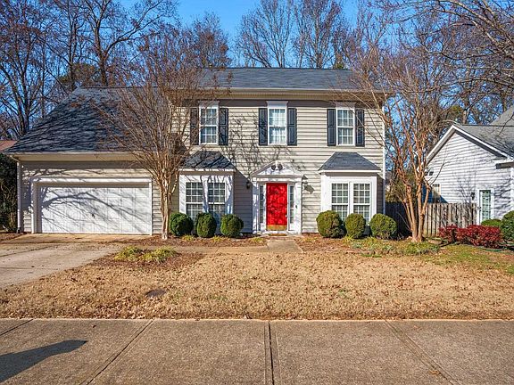 3rd image of 312 Windsong Dr