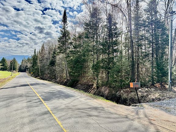3rd image of 2388 Doe Lake Rd