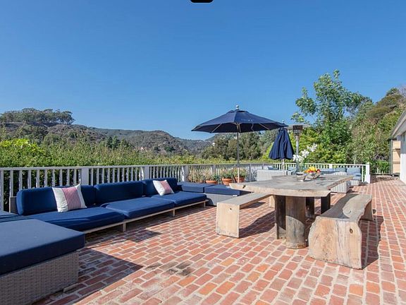 2nd image of 1191 Ravoli Dr