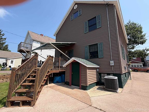 4th image of 324 W Ridge St