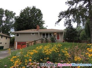 2925 Sumter Ave N, New Hope, MN 55427