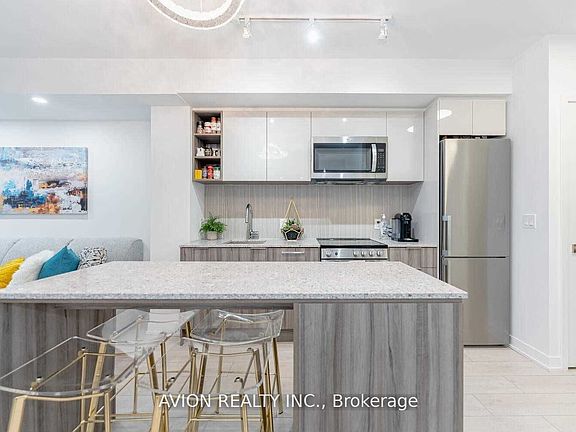 4th image of 31 Tippett Rd #336