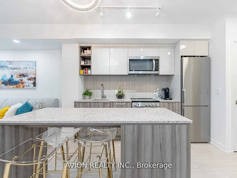 31 Tippett Rd #336 — Photo 4
