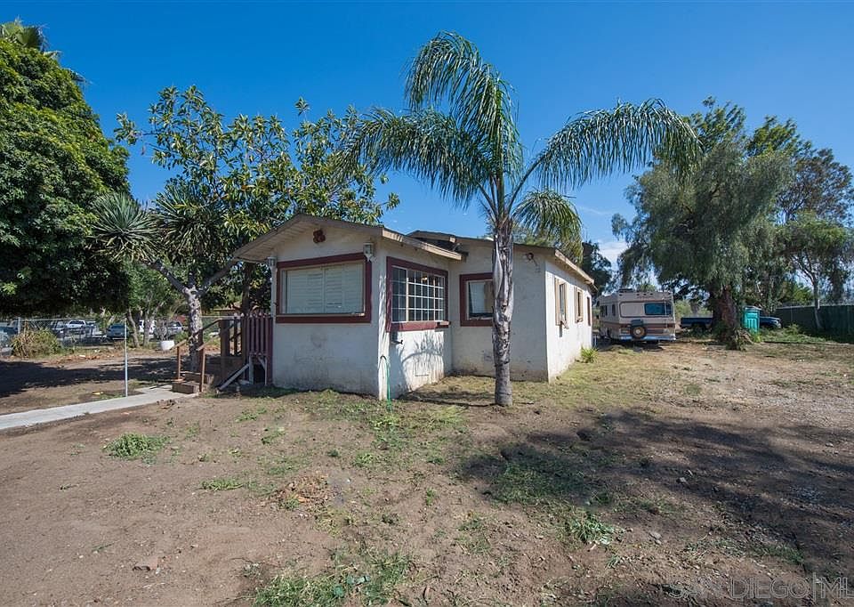 2nd image of 304 W Calle Primera