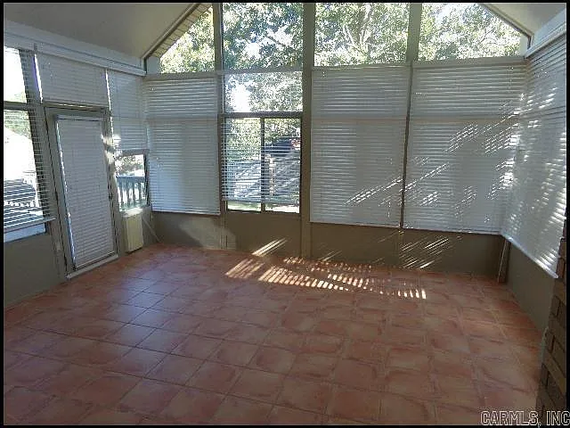 209 Chalamont Ln — Photo 21