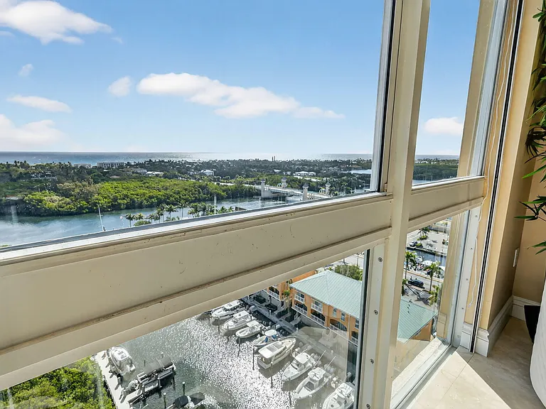 700 E Boynton Beach Blvd #Penthouse 2 — Photo 25