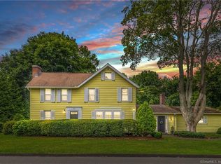 722 Ridge Rd, Orange, CT 06477