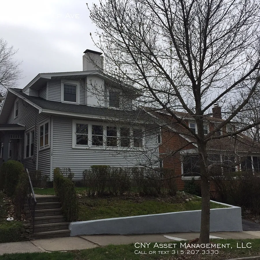1117 Stolp Ave photo 1