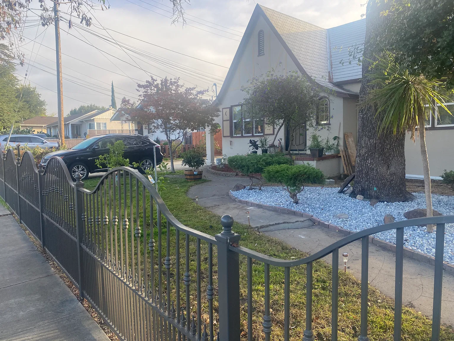 3 bed, 1423 sqft, $3,500 — Photo 2