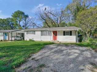 2015 Avon Dr, Denison, TX 75020