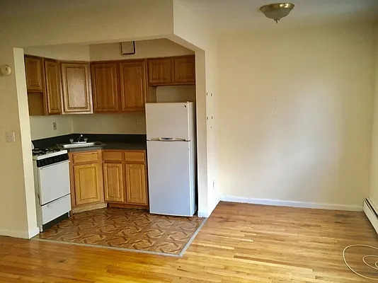 Rented by Bruma Realty LLC | media 25