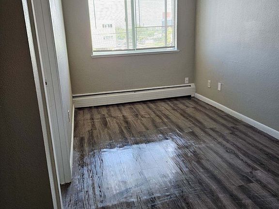 4th image of 1363 Yosemite St #9