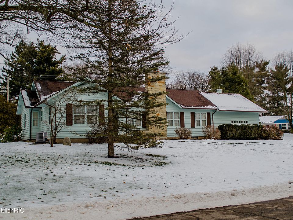 1st image of 1322 Floral Dr